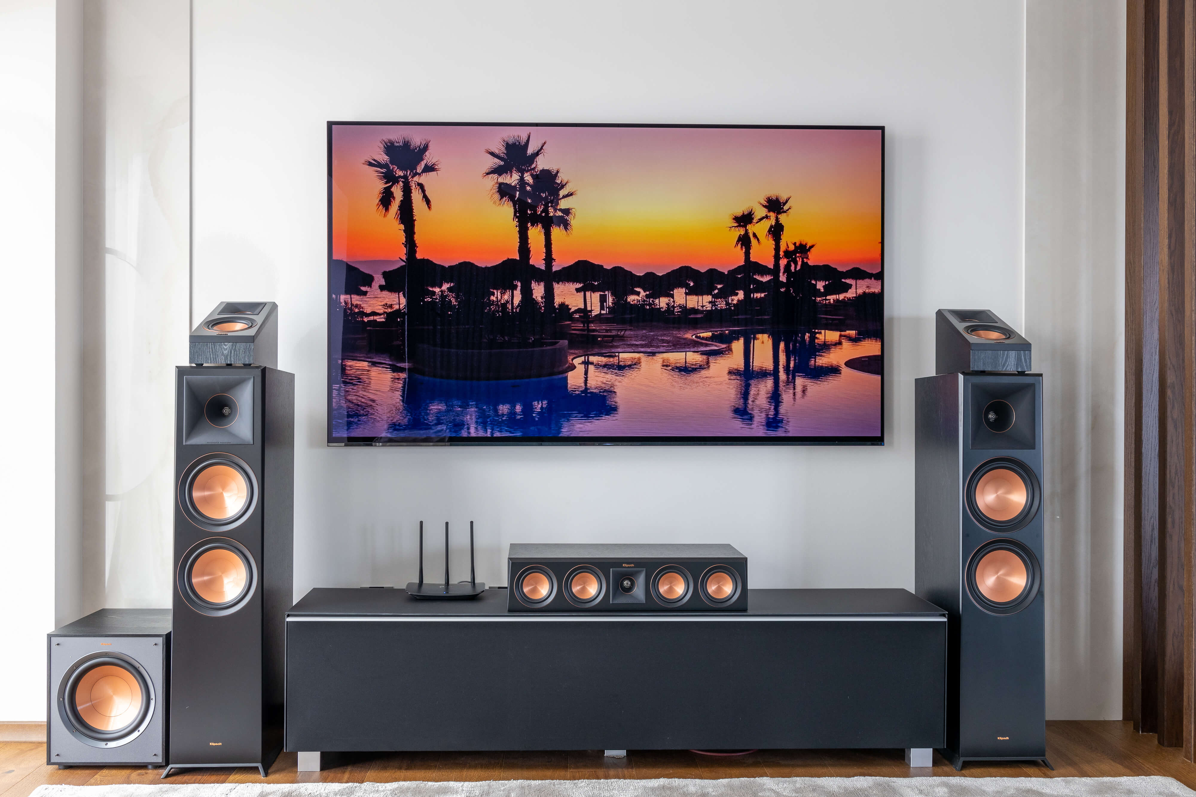 DOLBY ATMOS EV SİNEMA SİSTEMLERİ