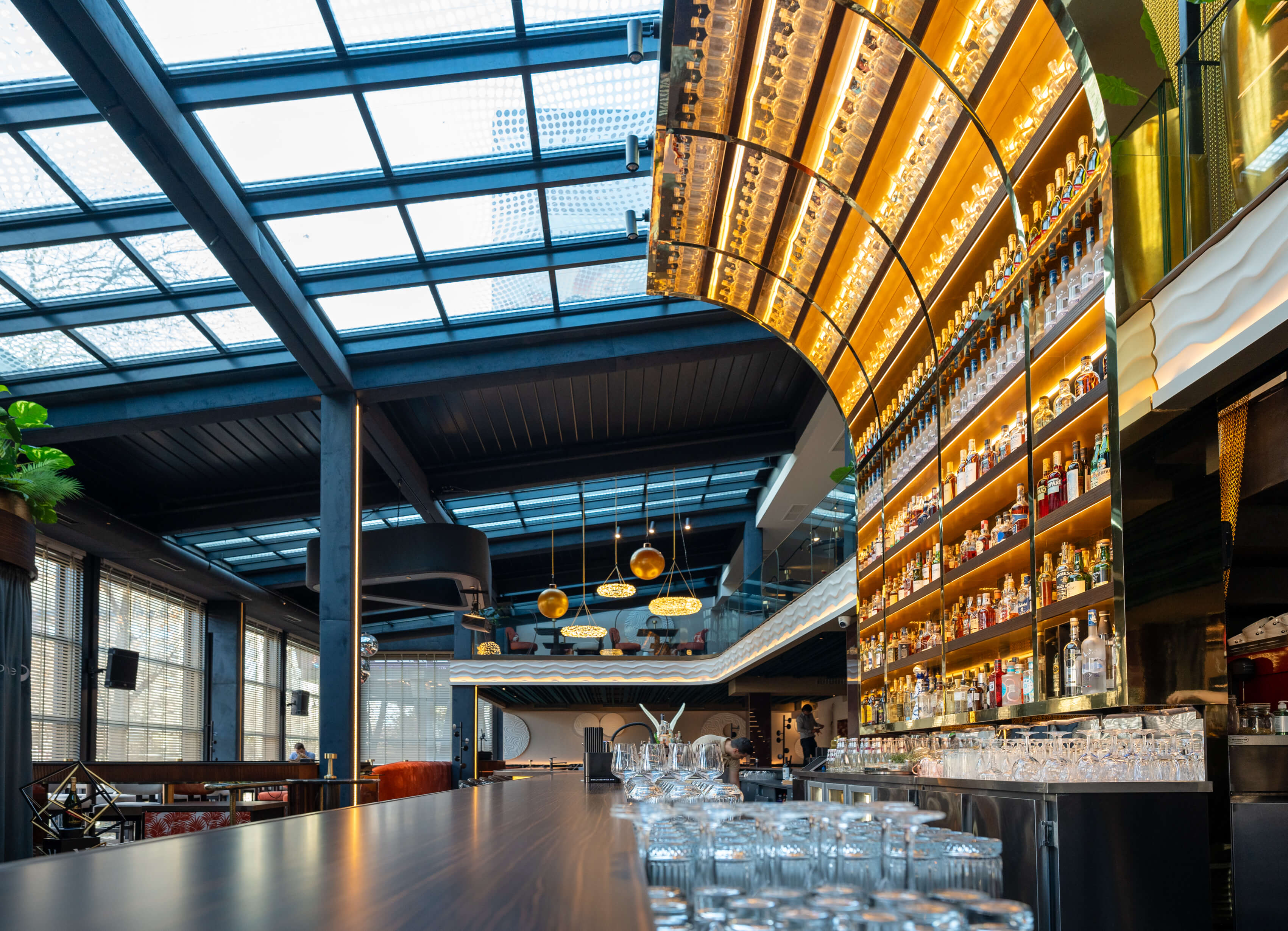 L&Uuml;KS BAR & DINNER